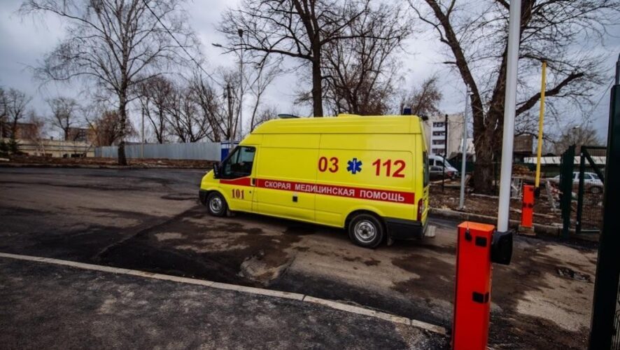 Инцидент произошел накануне на старом русле реки Волга в поселке Октябрьский.