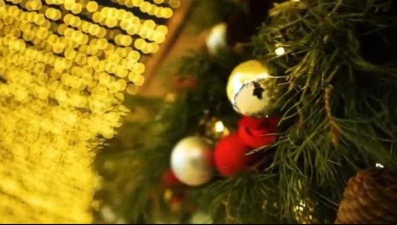 Президент опубликовал мини-видео с праздничными видами Казани.