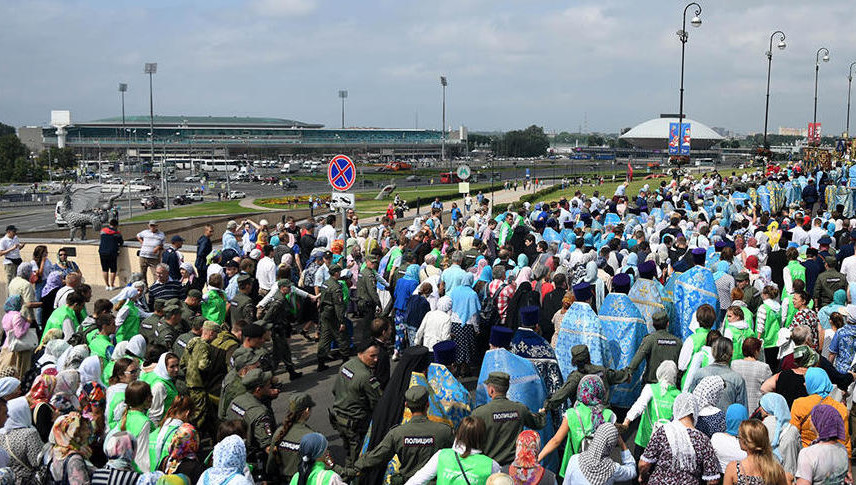Накануне закрытой для стоянки транспортных средств также окажется улица Миславского.