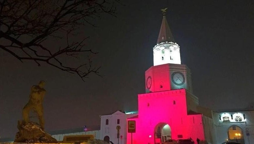 В проекте «Светящиеся башни» принял участие Казанский Кремль в честь празднования китайского Нового года.