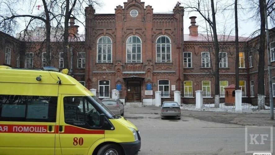 49-летняя жительница Набережных Челнов умерла до приезда «скорой». Женщине стало плохо в детской поликлинике №6