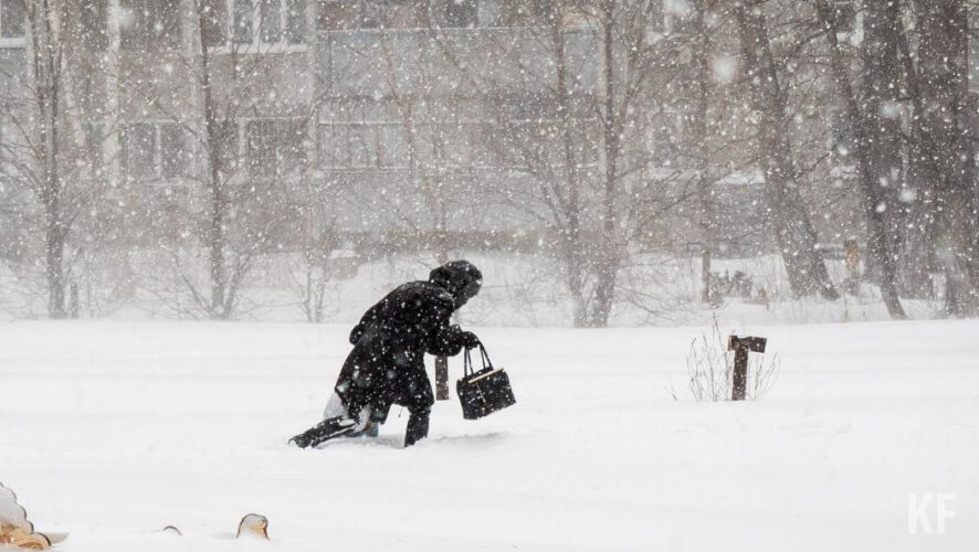 Татарстанцы уже сейчас делятся в соцсетях фотографиями первого снега.