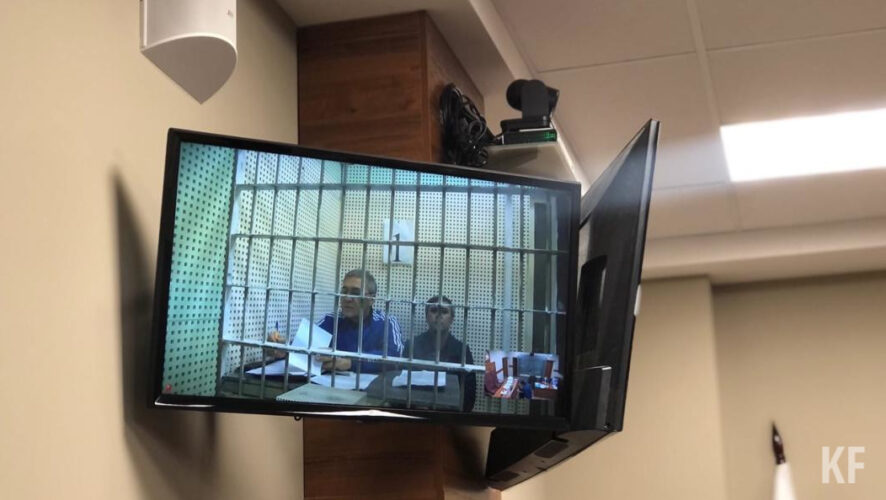 Замминистра МЧС Татарстана и двое его предполагаемых подельников обвиняются в мошенничестве на 161 миллион рублей.