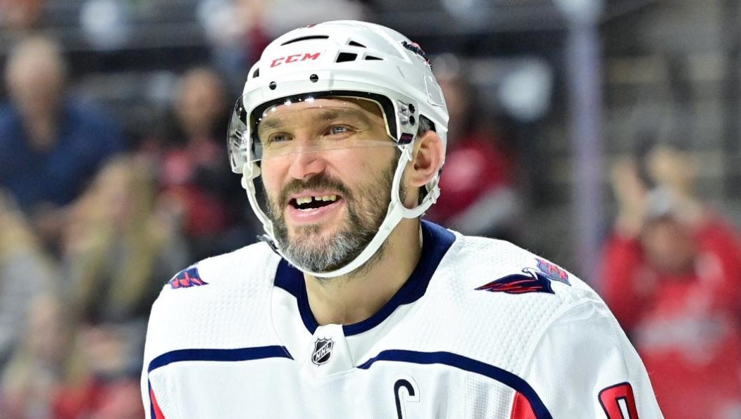 Хоккеист получил приглашение от Даниса Зарипова.