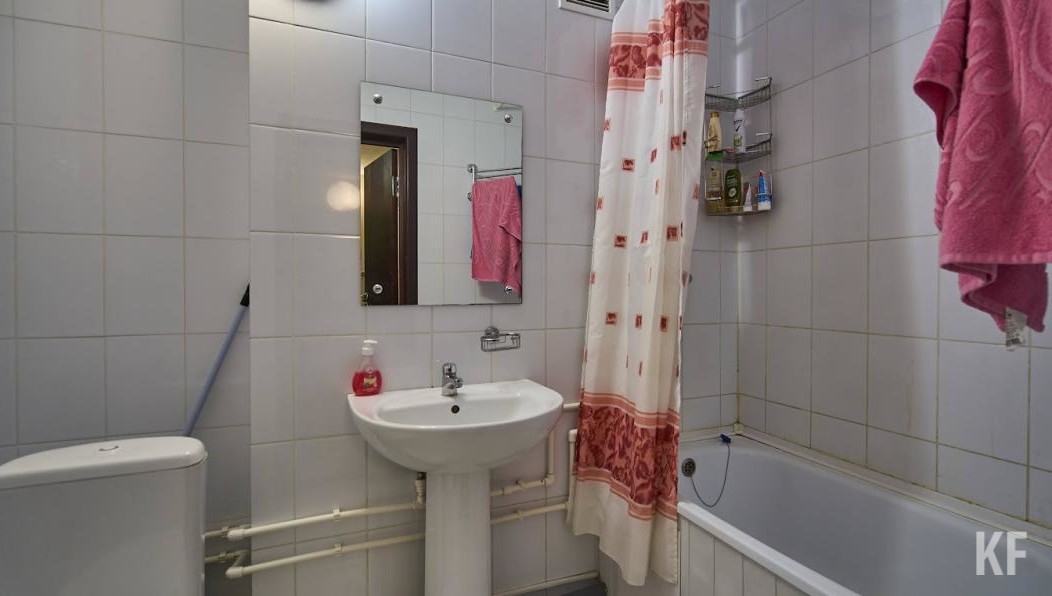 Ребенок сам открыл воду