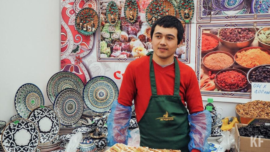 Глава Совета при президенте РФ прокомментировал таблички и указатели в районе миграционного центра.