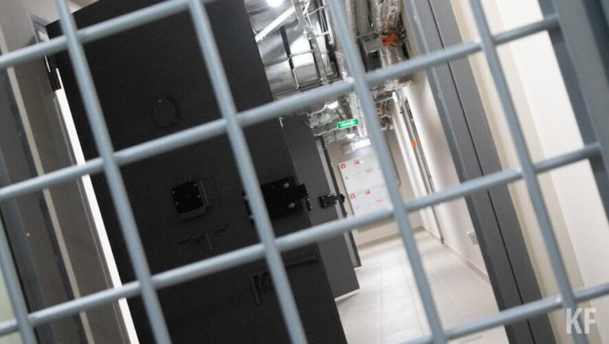 Парню дали три года и один месяц &laquo;общака&raquo;.