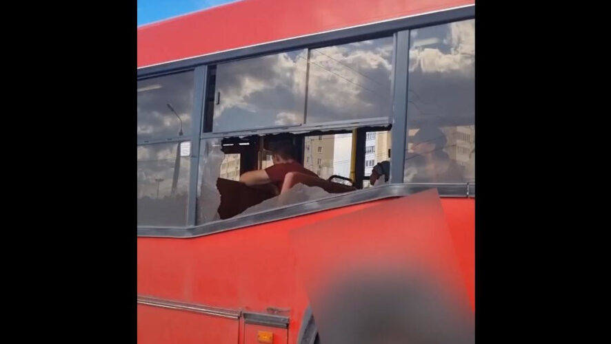 Автор ролика в соцсетях успел пошутить про двигатели