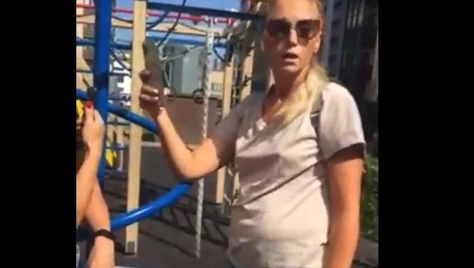 Жительница Санкт-Петербурга хочет выгнать особенных детей с площадки