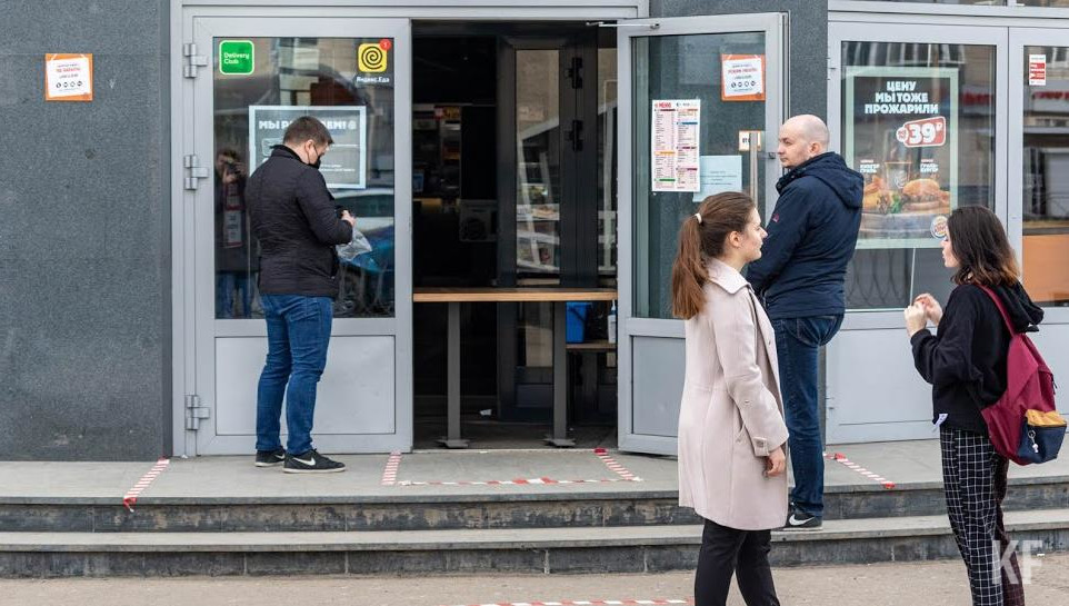 Вирус у большинства ребятишек выделяется до месяца.