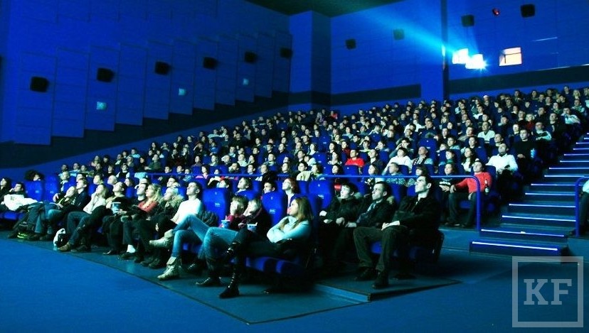 В прошлом году в России было открыто 460 новых кинозалов в 225 коммерческих кинотеатрах. Это позволило кинопрокатчикам увеличить аудиторию на 9