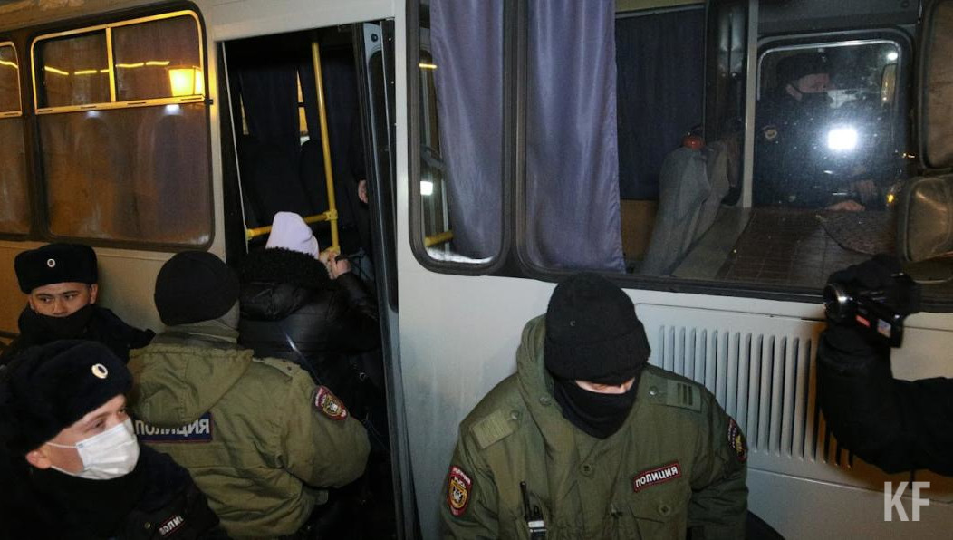 Житель Уфы участвовал в незаконных акциях и распространял соответствующие листовки.