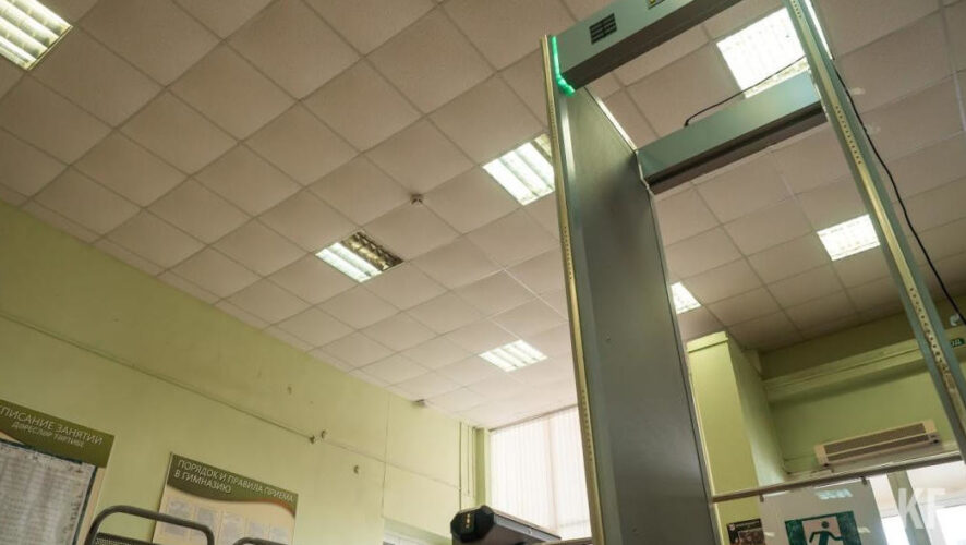 В образовательных учреждениях установят мониторы домофонов