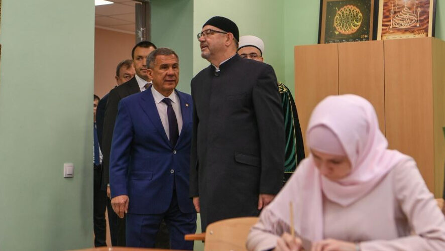 Российский исламский институт отмечает 20-летний юбилей.