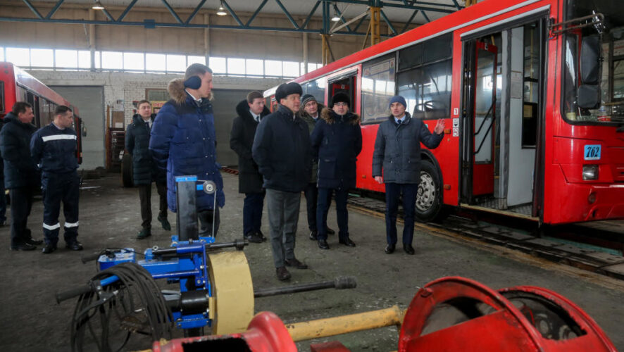 Мэр проинспектировал казанский общественный транспорт.