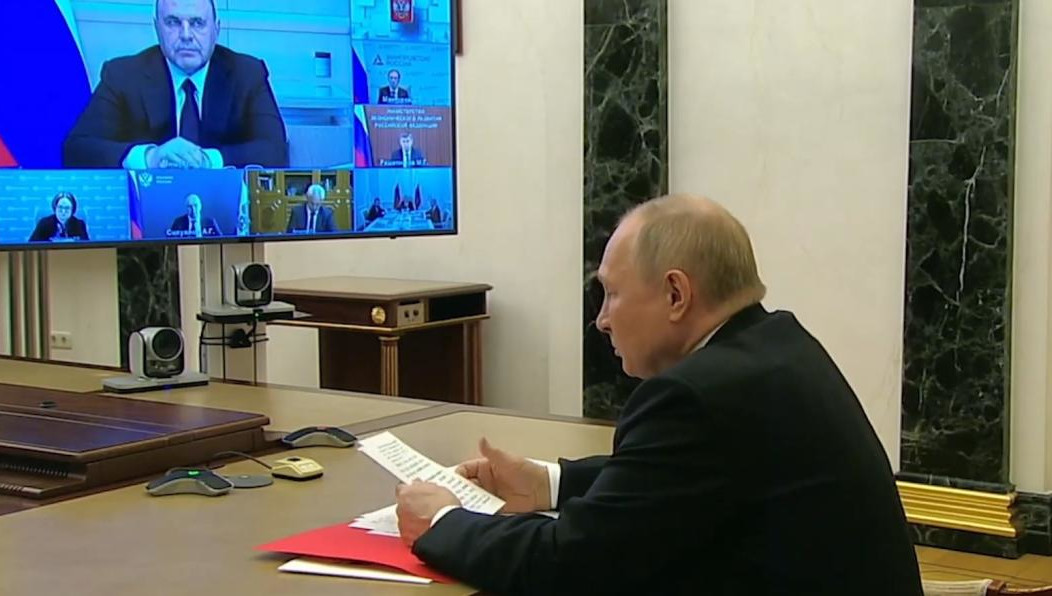 Однако в экономике есть проблемные места