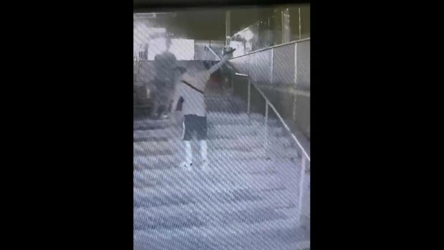 Инцидент произошел в подземном переходе на остановке &laquo;Шестой комплекс&raquo;.