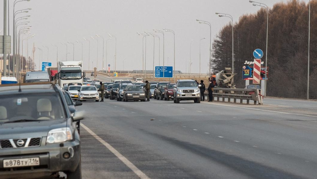 Также службы усилили существующую дорожную одежду.