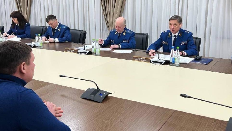 Николай Шишкин дал поручение проверить доводы заявителей и в случае их подтверждения применять меры.