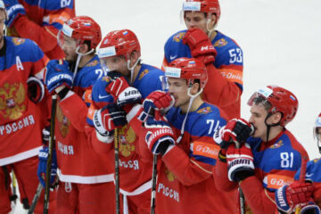 Федерация хоккея России поддержала это решение.