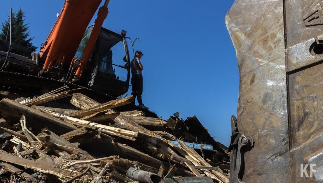 Собственники могут снести их самостоятельно до конца октября.