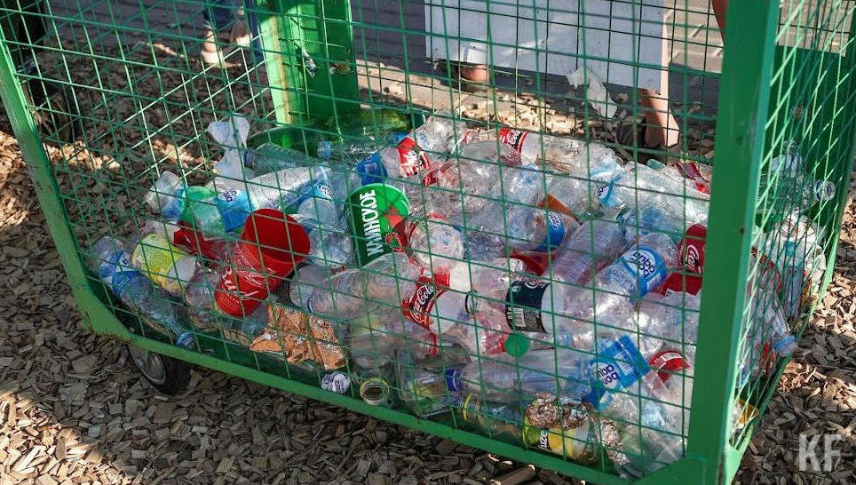 Внешний вид новых элементов городской мебели будет соответствовать дизайну здания казанской «Чаши».