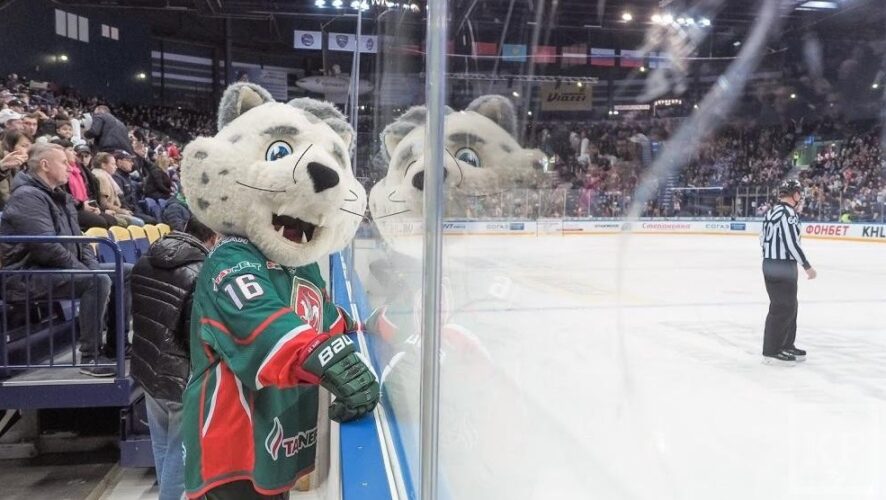​В последнем матче 2017 года казанский «Ак Барс» на выезде уступил новосибирской «Сибири» в матче регулярного чемпионата Континентальной хоккейной лиги.