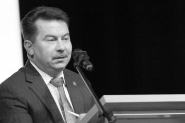 Бывший глава Минздрава Татарстана получил награду за заслуги в области здравоохранения.