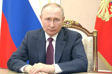 Канцлер ФРГ прокомментировал возможную поездку президента России в ФРГ.