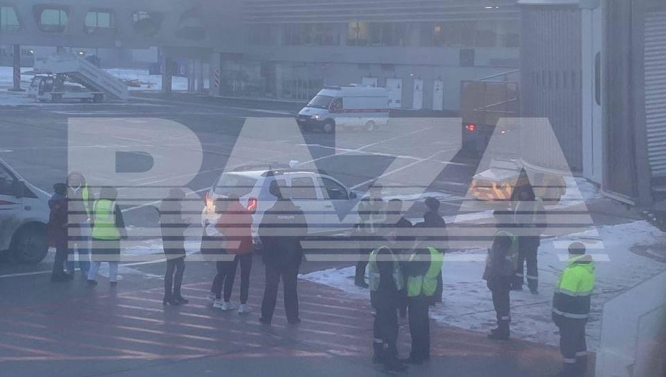 Один из подвыпивших мужчин вступил в дискуссию с соседом из-за сложной ситуации в мире