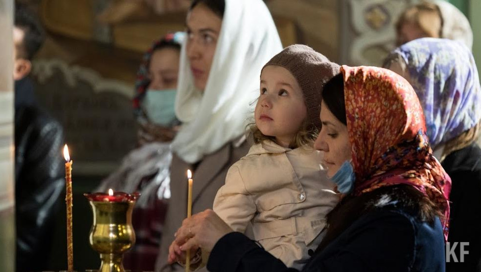 В этом году глава Татарстанской митрополии Кирилл провел службу в новом храме Казанской иконы Божией Матери. Чем запомнилось торжество