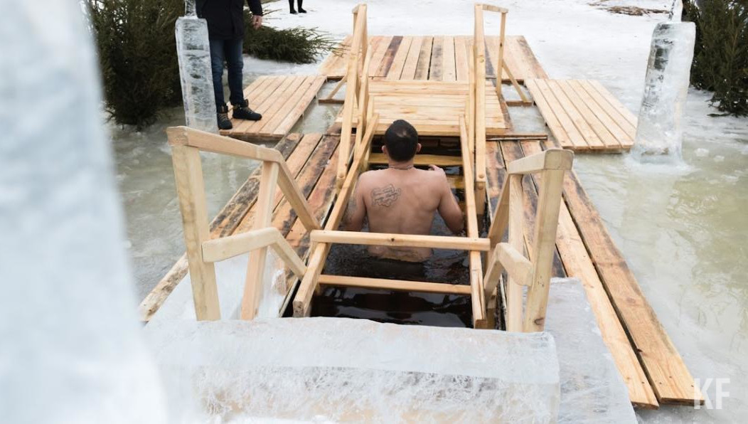 Верующим предлагают окунуться у храма Серафима Саровского в поселке ЗЯБ.