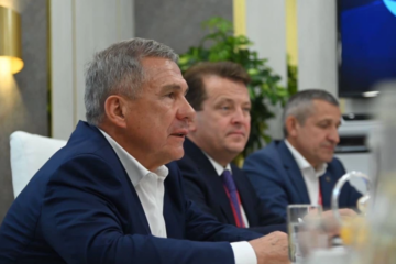 На встрече обсудили участие банка в финансировании инфраструктурных проектов в Татарстане в рамках государственно-частного партнёрства.