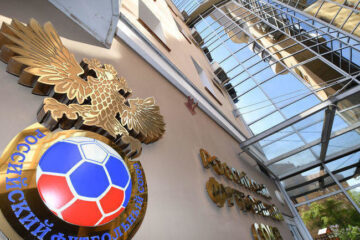 РФС провел неофициальные переговоры с УЕФА и ФИФА по поводу интеграции крымских клубов в российский футбол.