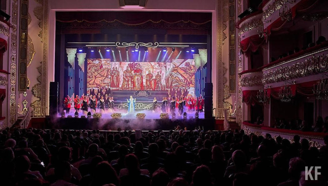 За четыре дня театр показал 10 постановок.