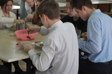 С нового учебного года в столице Татарстана организуют питание для 170 тысяч детей.