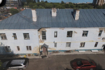 В Советском районе Казани завершаются работы по капремонту многоквартирного двухэтажного дома.