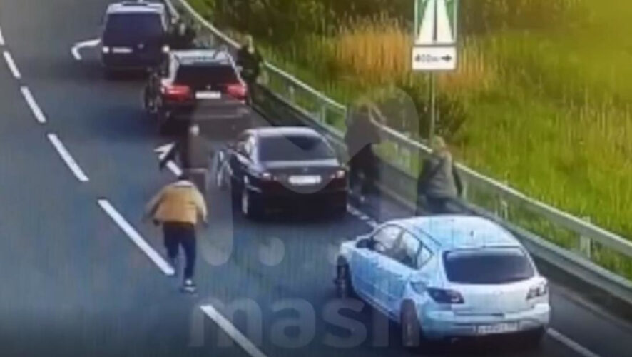 Все происходило