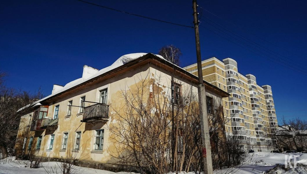 Снести дом придется владельцам квартир.