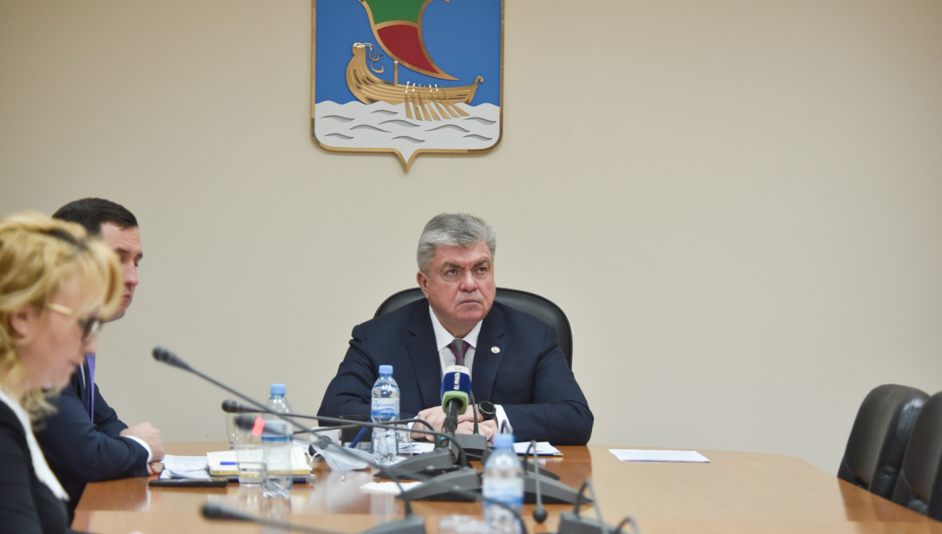 Администрация не может знать