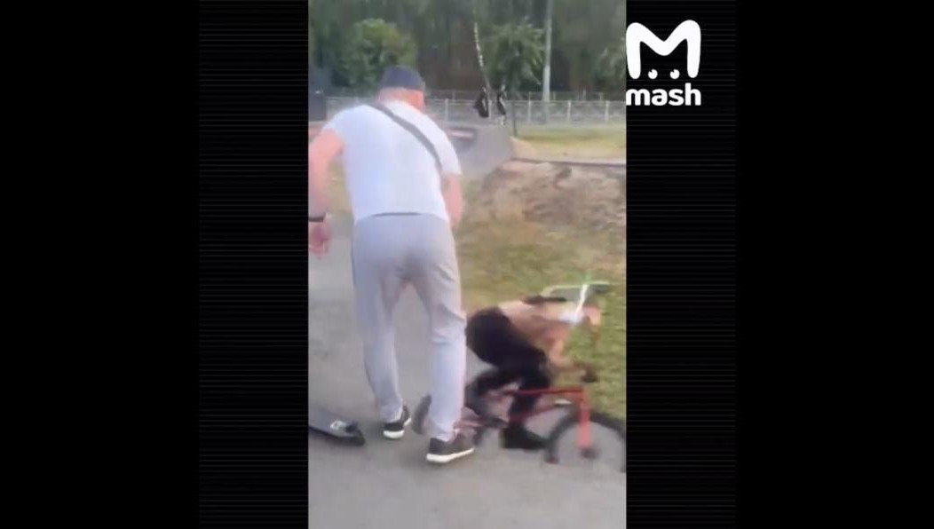 Горе-отца уже ищут для проверки.