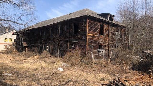 Строение признано аварийным.