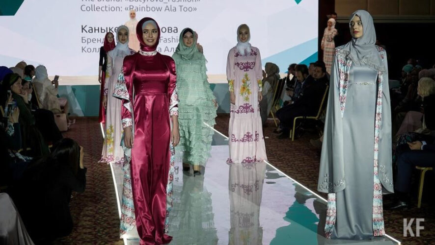 Собрание этнических костюмов кутюрье покажет на фестивале моды в Казани.