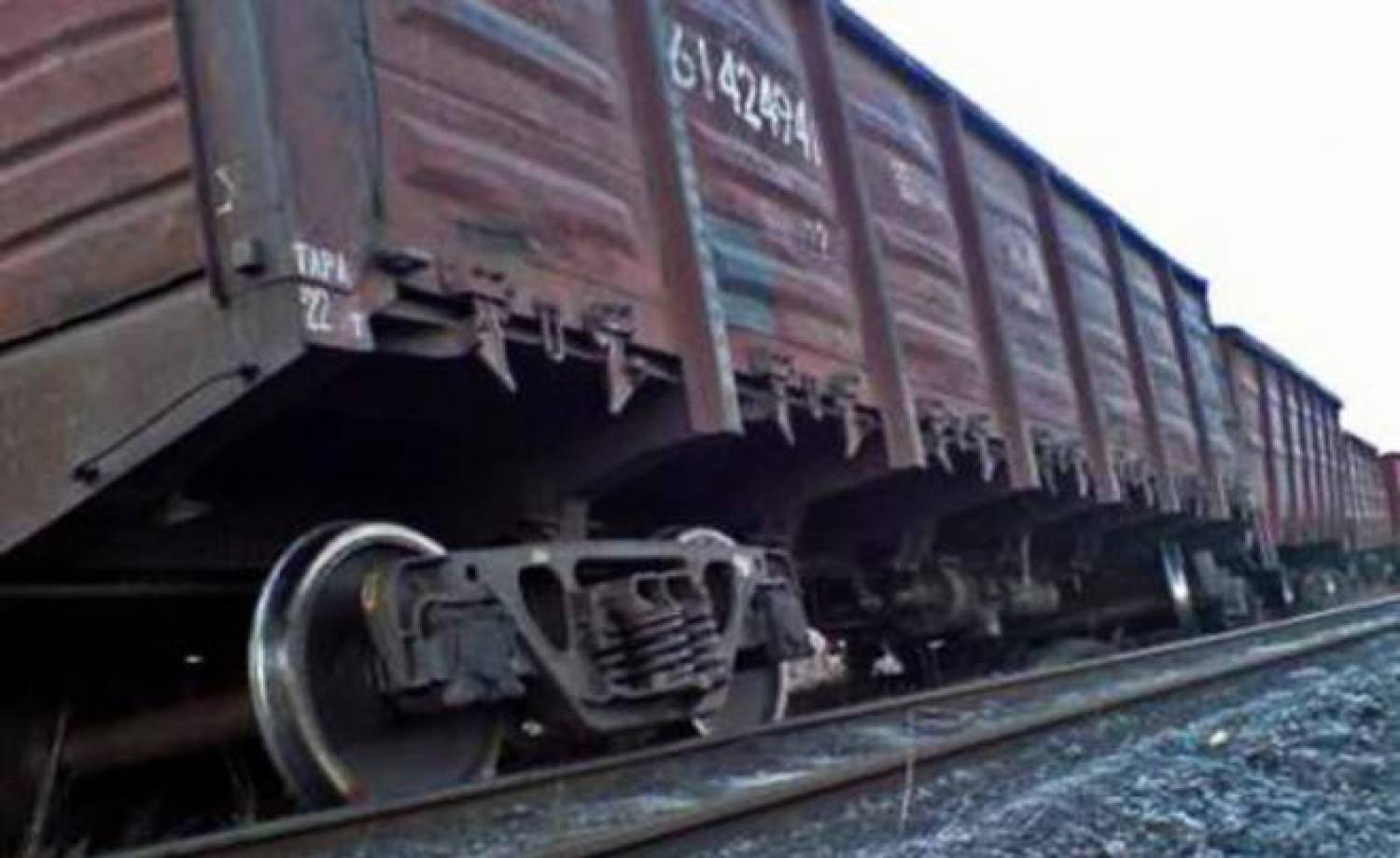 В Татарстане с рельсов сошли два вагона грузового поезда