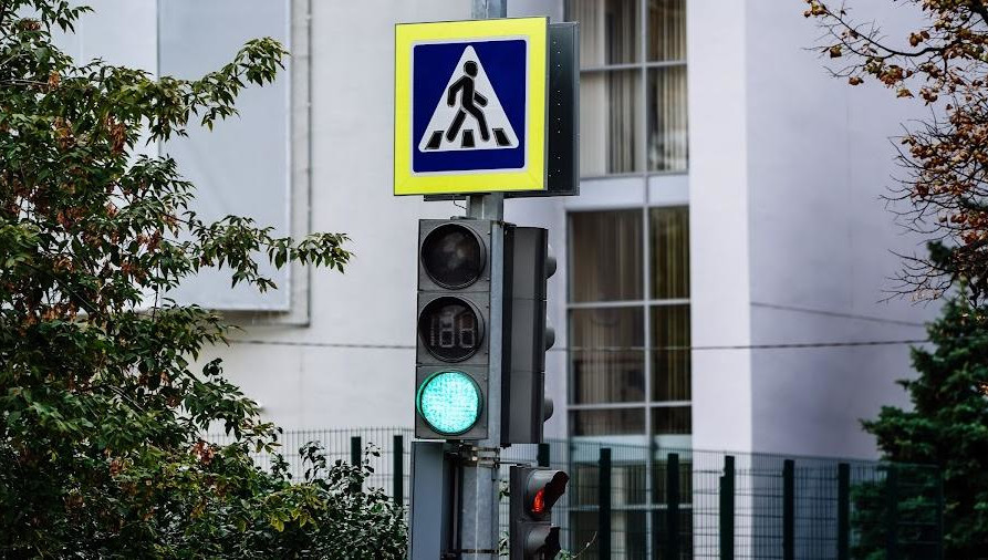 Пострадавших доставили в больницу с различными травмами.