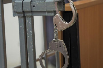 Уроженец Нижнекамска был задержан за нападение на офис «Единой России».