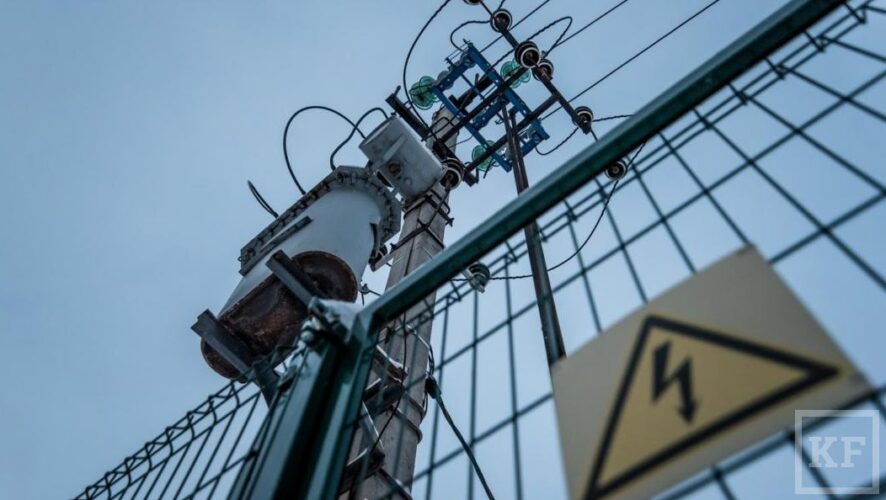 Около 5200 человек остались без электричества в Татарстане из-за разбушевавшейся непогоды