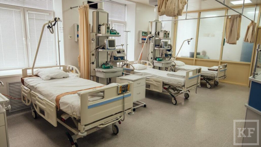 Больницы и поликлиники республики оказывают высокотехнологичную медицинскую помощь.