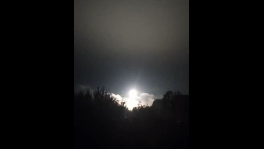 Город остался без света.