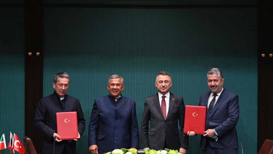 Один их подписанных документов касается реализации проекта в области нефтехимии на территории GEBKIM.